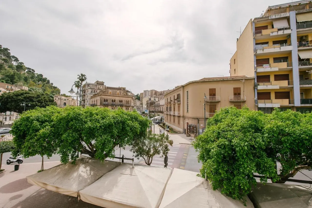 Le Camere dei Conti Modica 0*,  Italia